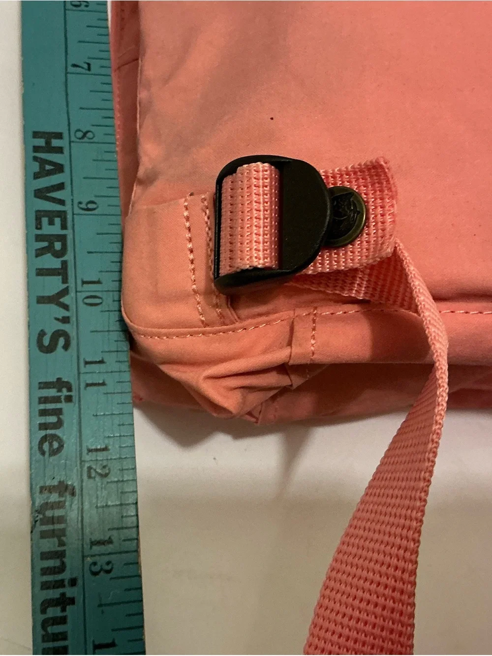 Fjallraven Kånken Backpack in Coral Pink